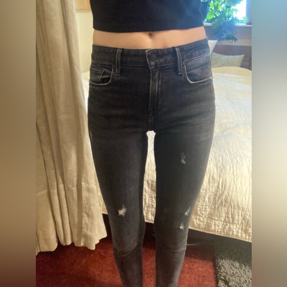 *DONATED* VINCE | Grey Distressed Skinny Jeans - Picture 16 of 16